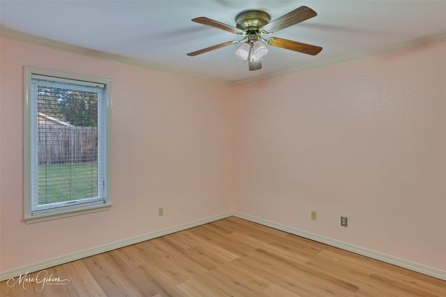 2201 Surrey Lane, Bossier City, LA 71111
