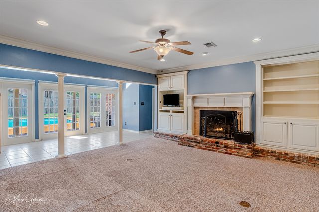 2201 Surrey Lane, Bossier City, LA 71111