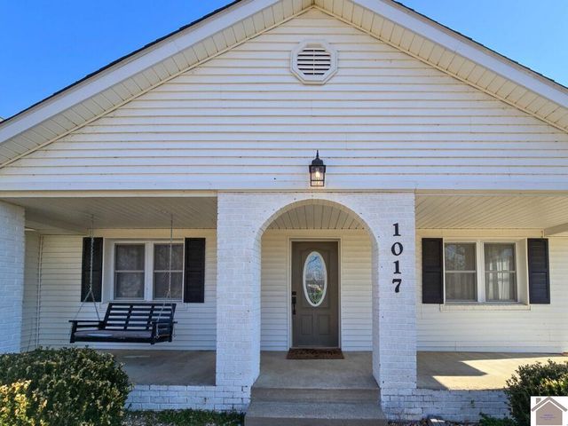 1017 Holland Rd, Benton, KY 42025