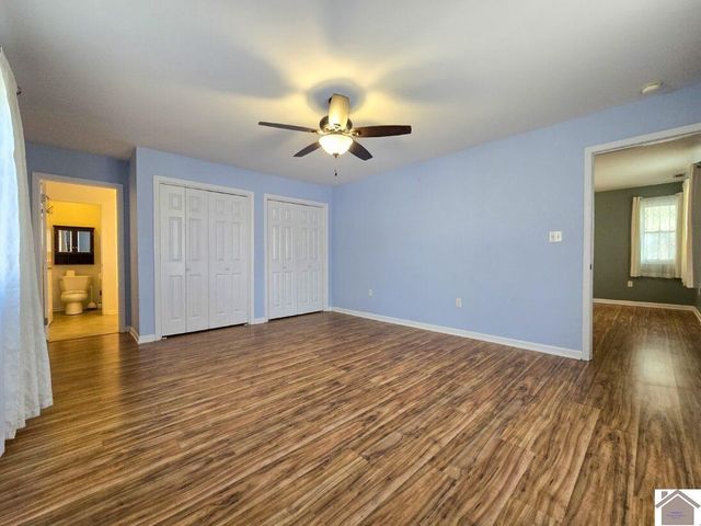 1017 Holland Rd, Benton, KY 42025