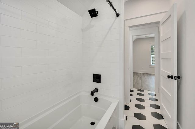 311 Peachtree Street, St. Simons, GA 31522