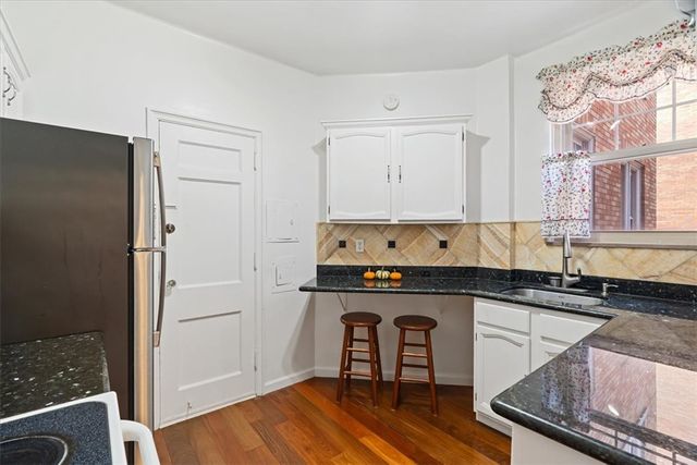 144 N Dithridge St 407, Oakland, PA 15213