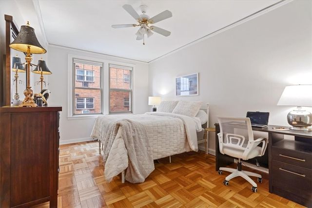 144 N Dithridge St 407, Oakland, PA 15213