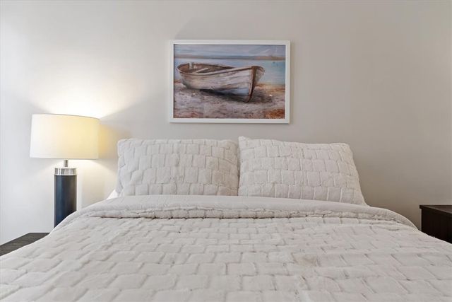 144 N Dithridge St 407, Oakland, PA 15213