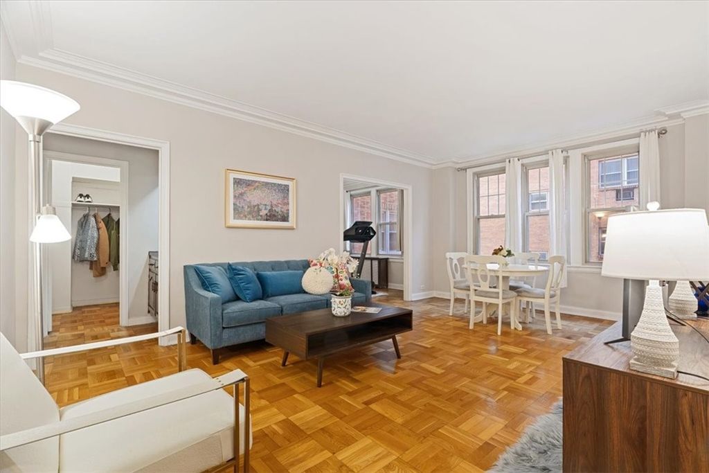 144 N Dithridge St 407, Oakland, PA 15213