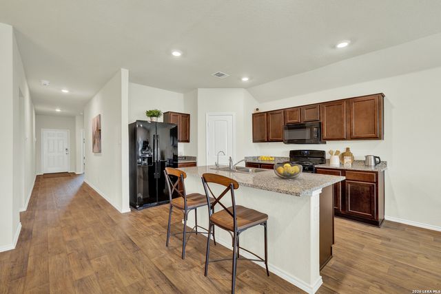 113 MOONRISE DR, San Marcos, TX 78666