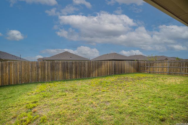 113 MOONRISE DR, San Marcos, TX 78666