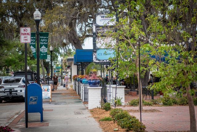 734 2ND STREET N, Safety Harbor, FL 34695