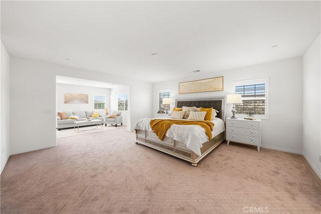 6979 Housatonic Ct, Jurupa Valley, CA 91752