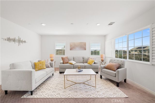 6979 Housatonic Ct, Jurupa Valley, CA 91752