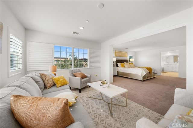 6979 Housatonic Ct, Jurupa Valley, CA 91752