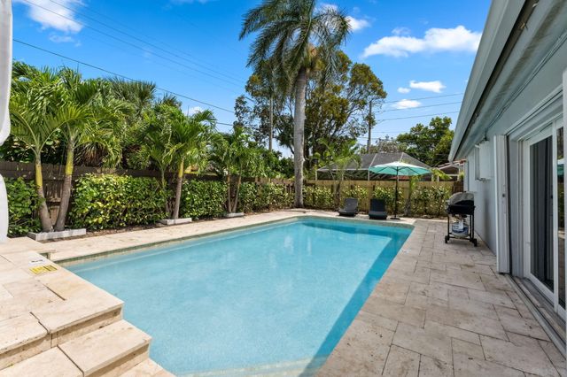1243 GARFIELD Street, Hollywood, FL 33019