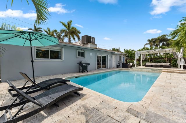 1243 GARFIELD Street, Hollywood, FL 33019