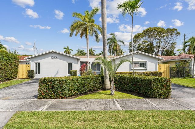 1243 GARFIELD Street, Hollywood, FL 33019