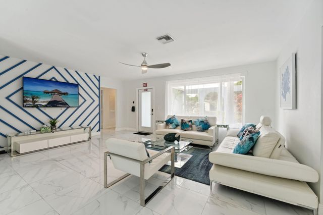 1243 GARFIELD Street, Hollywood, FL 33019