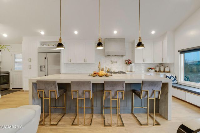 152 Via Rosal, Camarillo, CA 93012