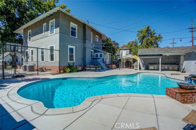 2124 20th Street, Bakersfield, CA 93301