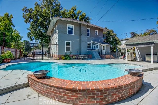 2124 20th Street, Bakersfield, CA 93301