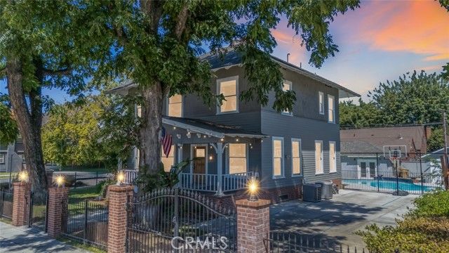 2124 20th Street, Bakersfield, CA 93301