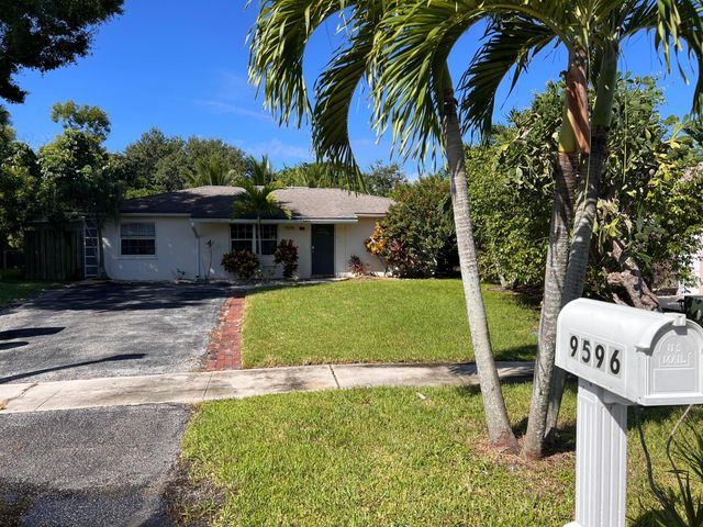 9596 RICHMOND Circle, Boca Raton, FL 33434