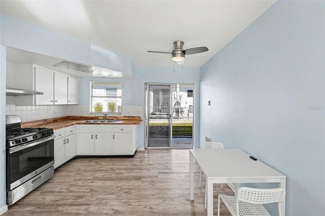 12400 PARK BOULEVARD 311, Seminole, FL 33772