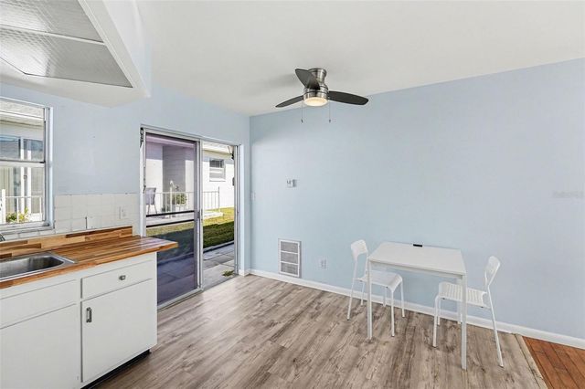 12400 PARK BOULEVARD 311, Seminole, FL 33772