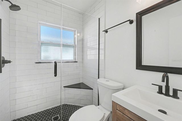 12400 PARK BOULEVARD 311, Seminole, FL 33772