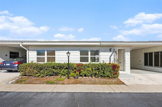12400 PARK BOULEVARD 311, Seminole, FL 33772