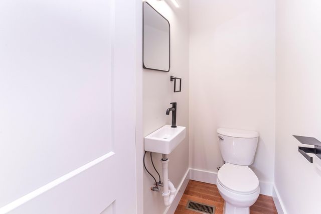 9 E 9th Street, Covington, KY 41011