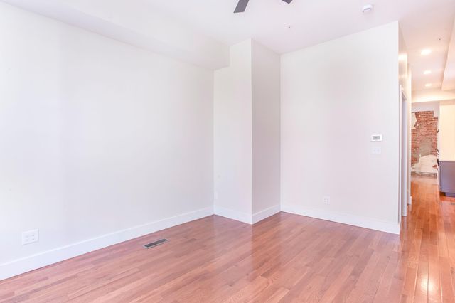 9 E 9th Street, Covington, KY 41011