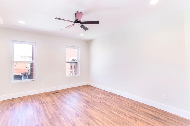 9 E 9th Street, Covington, KY 41011