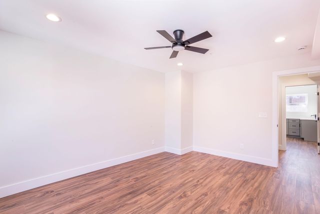 9 E 9th Street, Covington, KY 41011