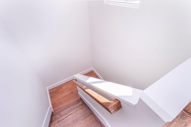 9 E 9th Street, Covington, KY 41011