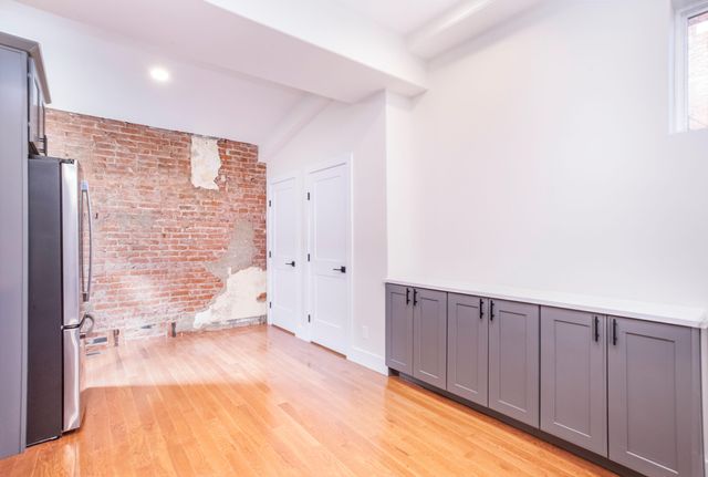 9 E 9th Street, Covington, KY 41011