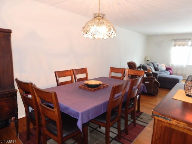 295 English Ct, Bridgewater Twp., NJ 08807