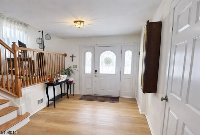 295 English Ct, Bridgewater Twp., NJ 08807