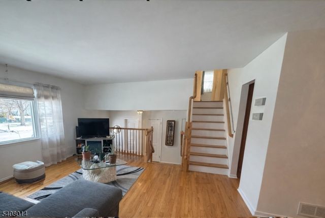 295 English Ct, Bridgewater Twp., NJ 08807