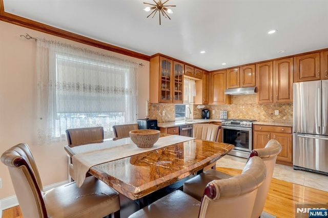 1472 W Terrace Circle 2, Teaneck, NJ 07666