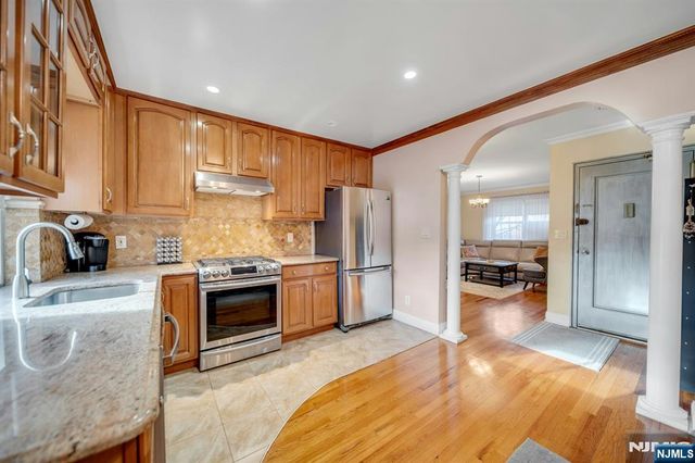 1472 W Terrace Circle 2, Teaneck, NJ 07666