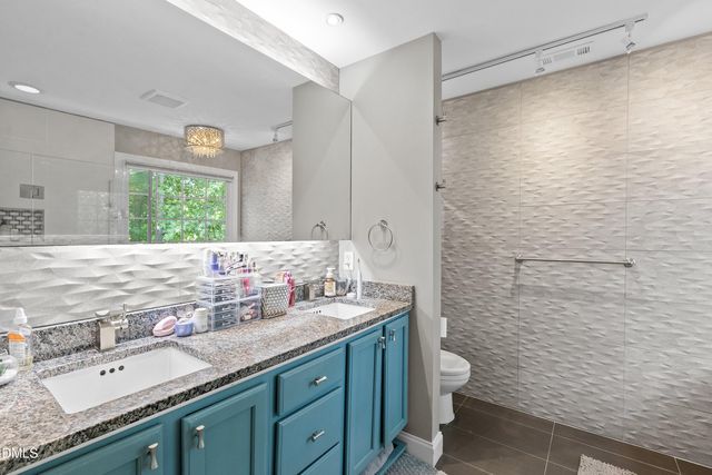 1721 White Dogwood Road, Apex, NC 27502