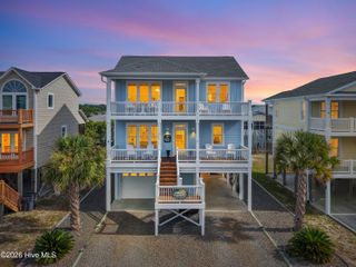 214 Brunswick Avenue W, Supply, NC 28462
