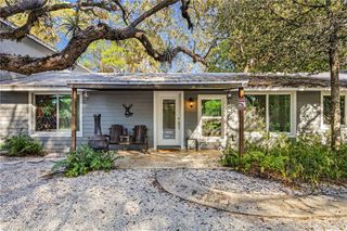 2563 Weeks AVE, Naples, FL 34112