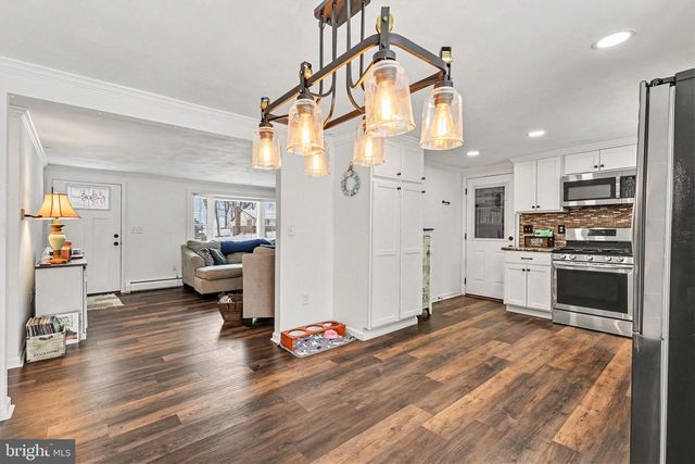 2141 CLOVERFIELD DR, Lebanon, PA 17046