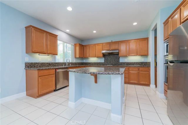 12939 Thornbury Lane, Eastvale, CA 92880