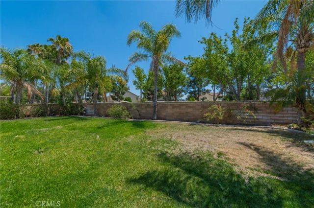 12939 Thornbury Lane, Eastvale, CA 92880