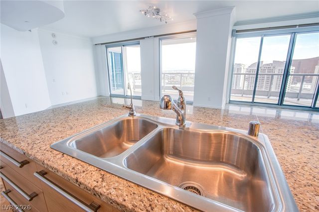 222 Karen Avenue 4005, Las Vegas, NV 89109