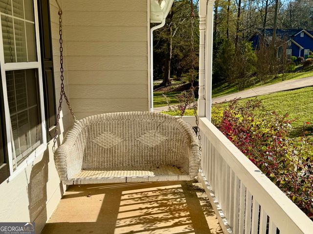 130 Lakefront Drive, Covington, GA 30016