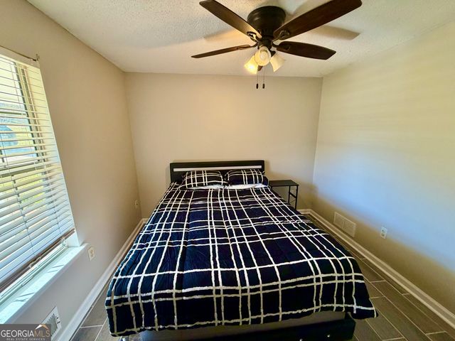 130 Lakefront Drive, Covington, GA 30016