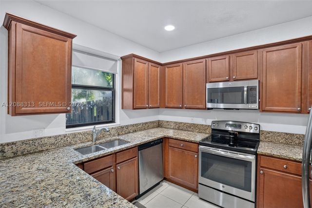 11249 NW 88th Ter, Doral, FL 33178
