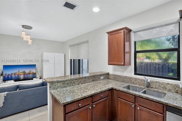11249 NW 88th Ter, Doral, FL 33178